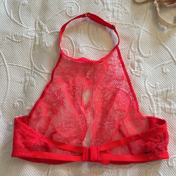 Victoria's Secret Women's Intimate Red Lingerie Bra - Picture 14 of 14